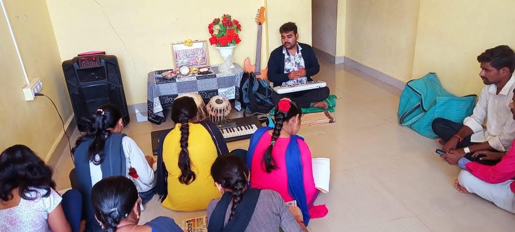 A keyboard and vocal session at the institute